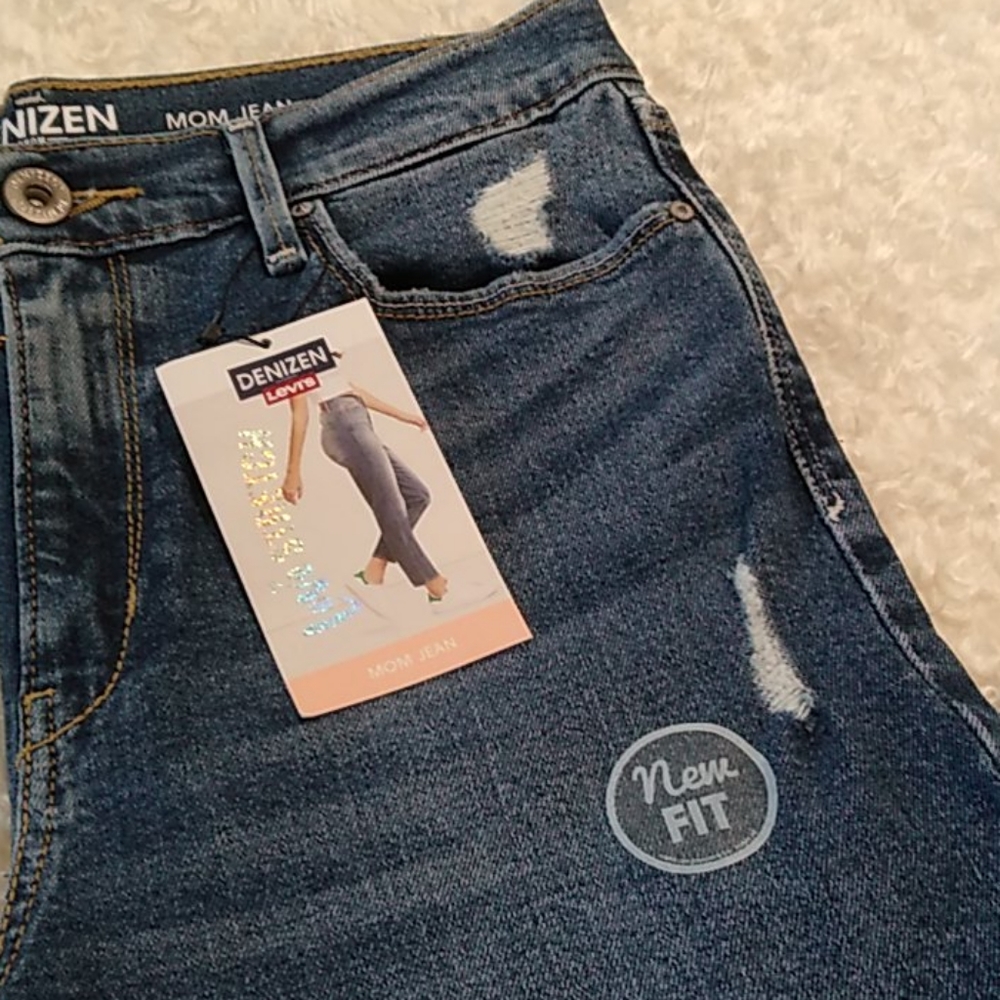 LEVI'S MOM Jeans - Picture 3 of 10